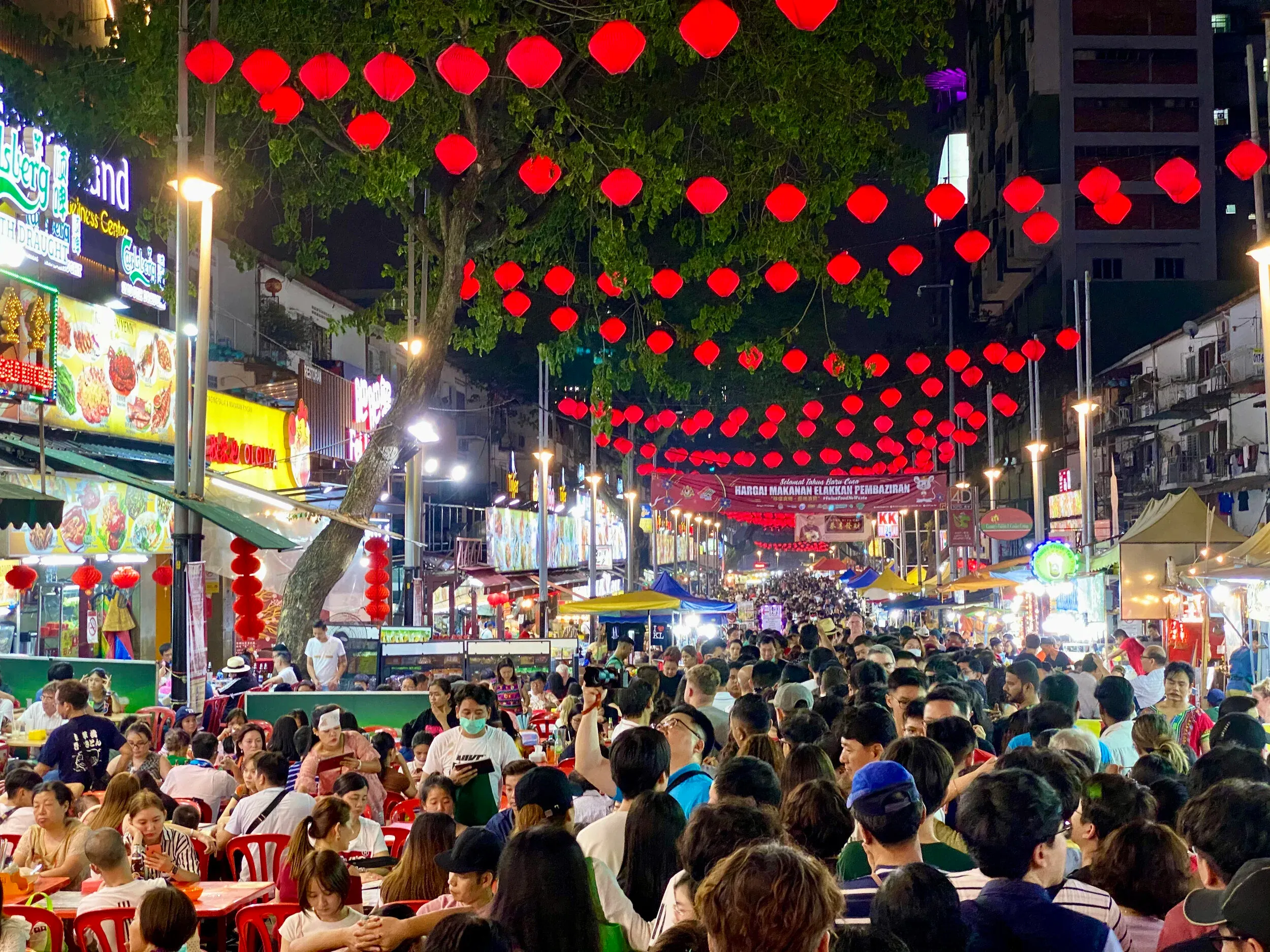Dinner at Jalan Alor with lots of good eats.